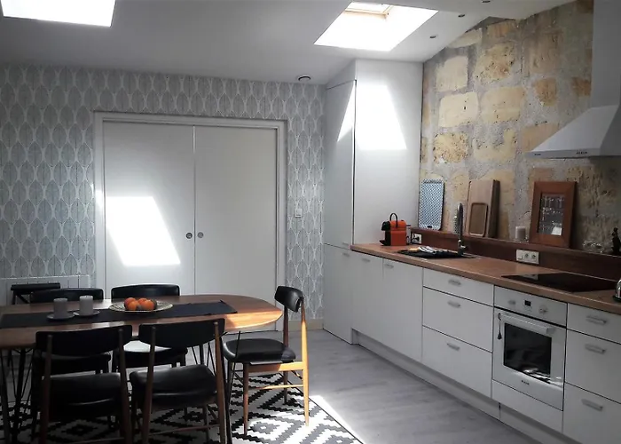 Lovely apartment Bordeaux Jardin Public